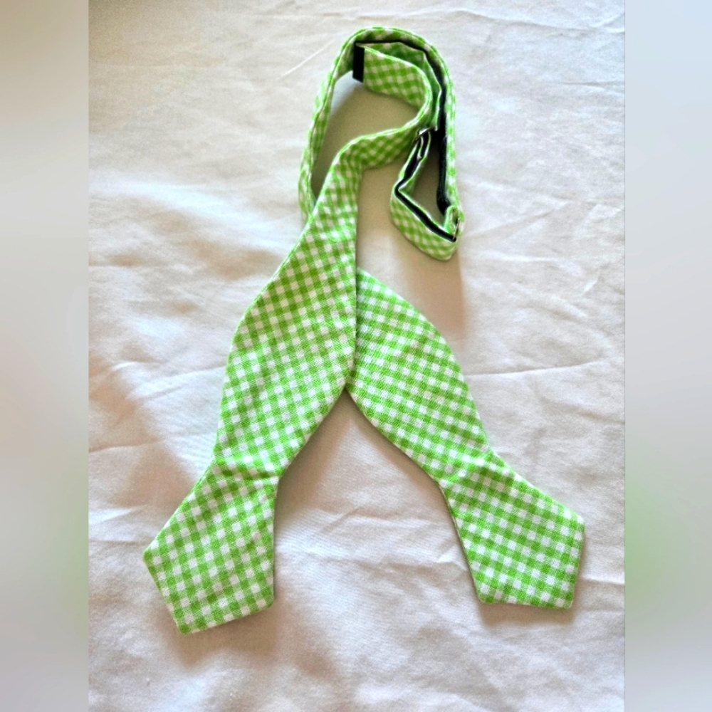 Everett K Self Tie Bowtie